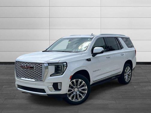 White Frost Tricoat 2021 GMC Yukon Denali