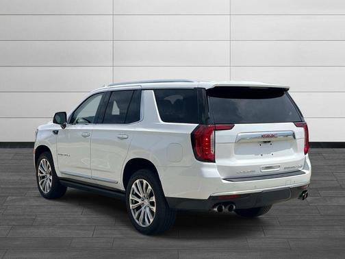 White Frost Tricoat 2021 GMC Yukon Denali