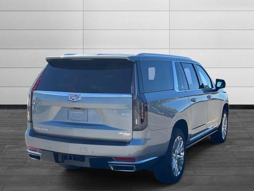 2024 Cadillac Escalade ESV Premium Luxury