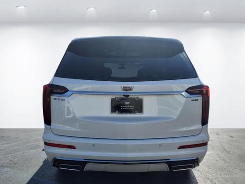 2025 Cadillac XT6 Premium Luxury FWD