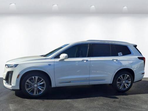 2025 Cadillac XT6 Premium Luxury FWD