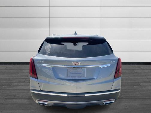 Argent Silver Metallic 2026 Cadillac XT5 Premium Luxury