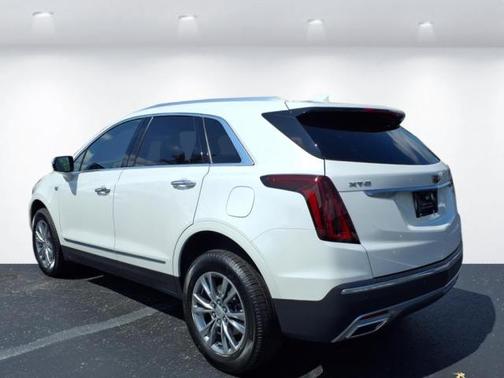 2022 Cadillac XT5 Premium Luxury
