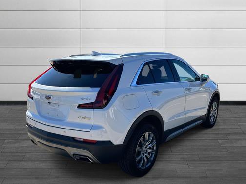 2020 Cadillac XT4 Premium Luxury