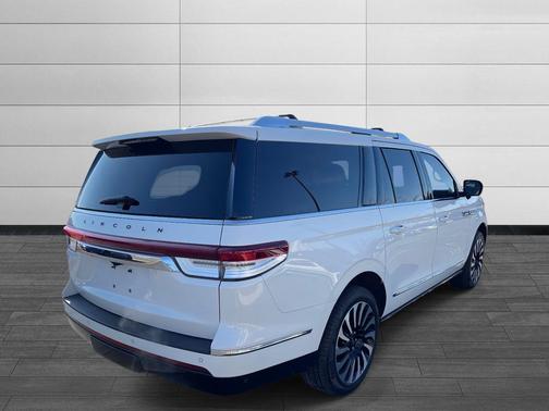 2023 Lincoln Navigator Black Label