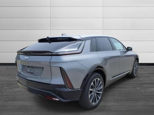2025 Cadillac LYRIQ Sport