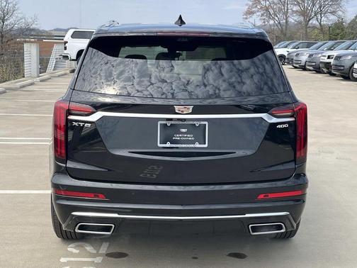 Stellar Black Metallic 2025 Cadillac XT6 Premium Luxury FWD