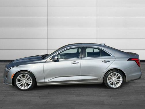 2023 Cadillac CT4 Luxury