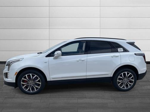 2025 Cadillac XT5 Sport