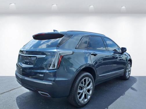 2020 Cadillac XT5 Sport