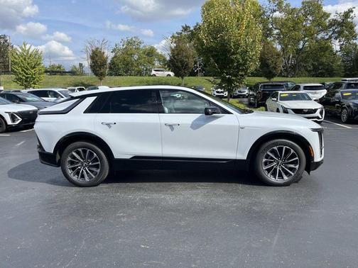 2026 Cadillac LYRIQ Premium Sport