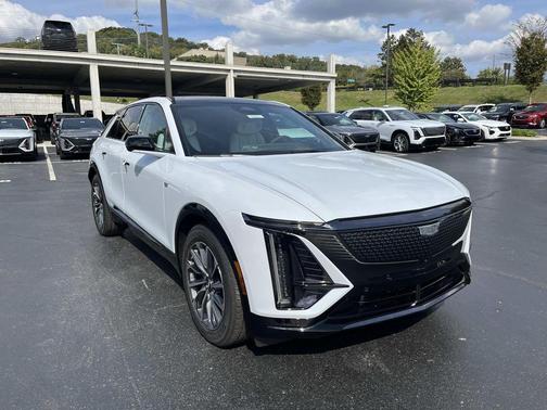 2026 Cadillac LYRIQ Premium Sport
