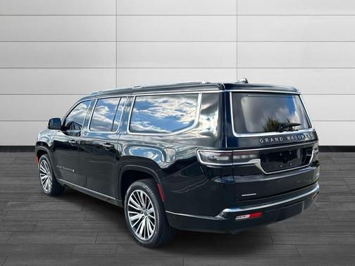 2023 Jeep Grand Wagoneer L Series III 4x4