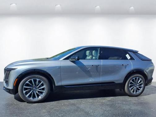 2025 Cadillac LYRIQ Sport w/1SJ