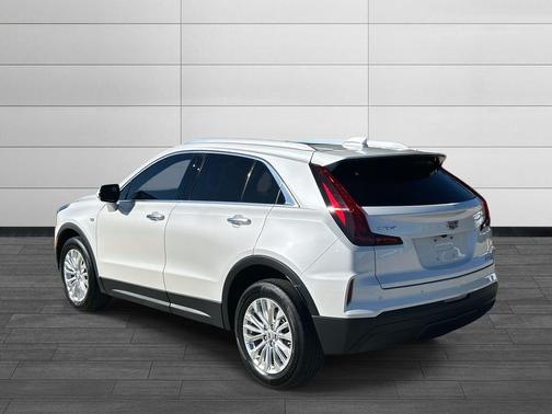 2024 Cadillac XT4 Luxury