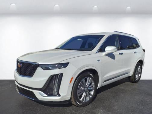 2025 Cadillac XT6 Premium Luxury