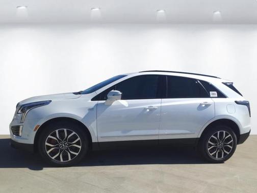 2025 Cadillac XT5 Sport