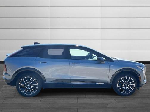 2026 Cadillac OPTIQ Premium Sport