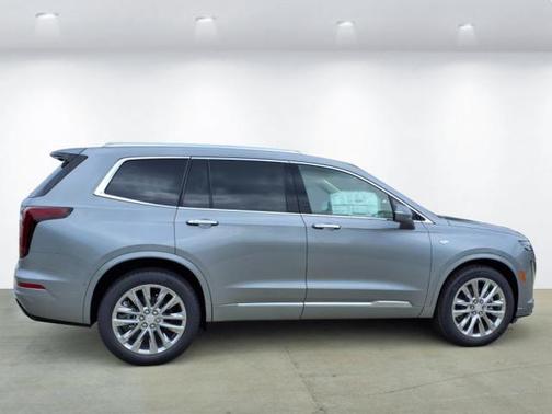 2025 Cadillac XT6 Premium Luxury FWD