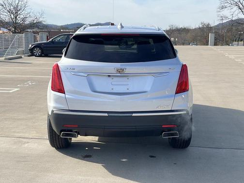 2018 Cadillac XT5 Base