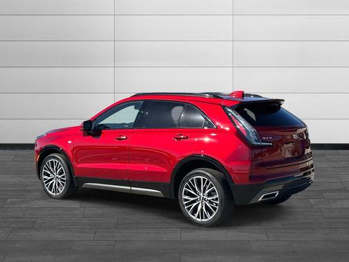 2024 Cadillac XT4 Sport