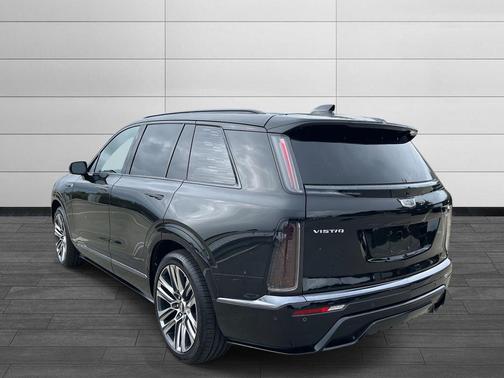 2026 Cadillac VISTIQ Platinum