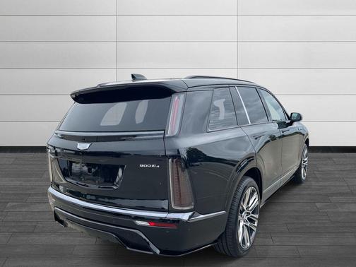 2026 Cadillac VISTIQ Platinum