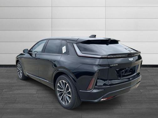2025 Cadillac LYRIQ Sport
