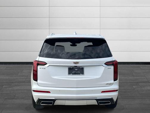 2021 Cadillac XT6 Premium Luxury FWD