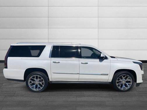 2018 Cadillac Escalade ESV Premium Luxury