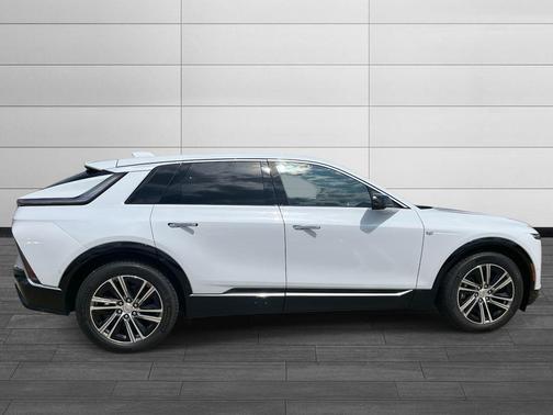 2026 Cadillac LYRIQ Premium Luxury