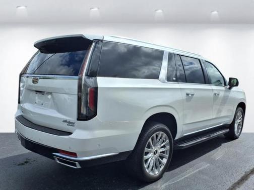 2024 Cadillac Escalade ESV Premium Luxury