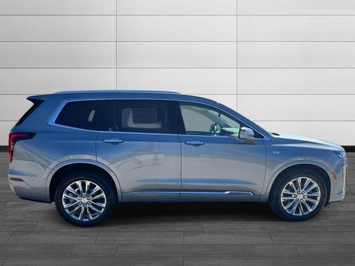 2025 Cadillac XT6 Premium Luxury AWD