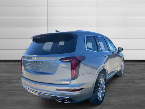 2025 Cadillac XT6 Premium Luxury AWD