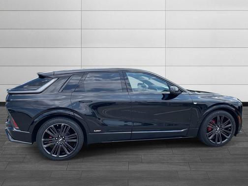2026 Cadillac LYRIQ V