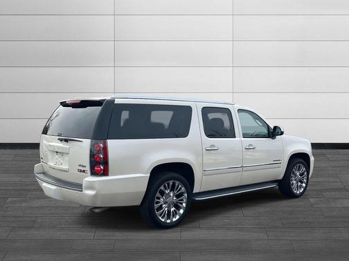 2010 GMC Yukon XL Denali