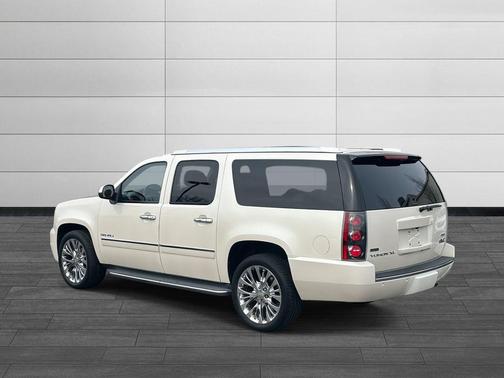 2010 GMC Yukon XL Denali