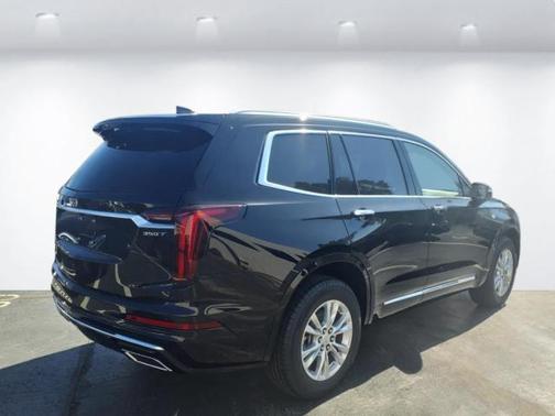 2025 Cadillac XT6 Luxury FWD