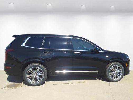 2025 Cadillac XT6 Premium Luxury FWD