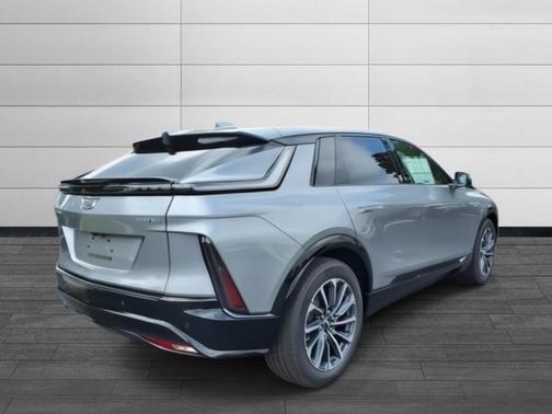 2025 Cadillac LYRIQ Sport