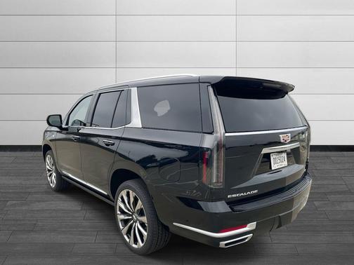 2026 Cadillac Escalade Luxury