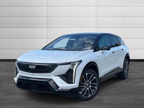 Vibrant White Tricoat 2027 Cadillac OPTIQ Sport