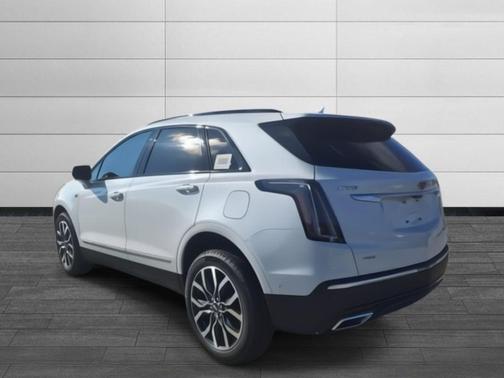 2025 Cadillac XT5 Sport