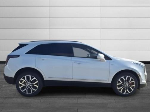 2025 Cadillac XT5 Sport