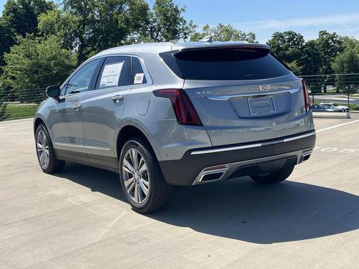 Argent Silver Metallic 2026 Cadillac XT5 Premium Luxury