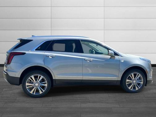 Argent Silver Metallic 2026 Cadillac XT5 Premium Luxury
