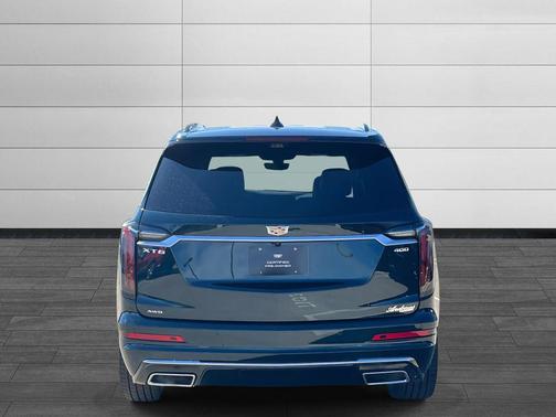 2025 Cadillac XT6 Sport AWD