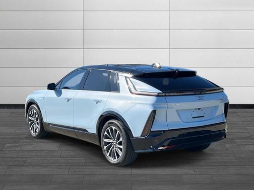 Nimbus Metallic 2024 Cadillac LYRIQ Sport