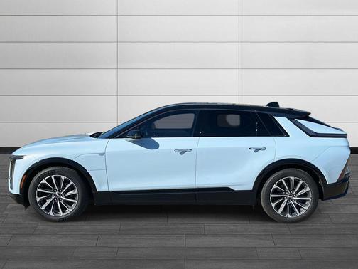 Nimbus Metallic 2024 Cadillac LYRIQ Sport