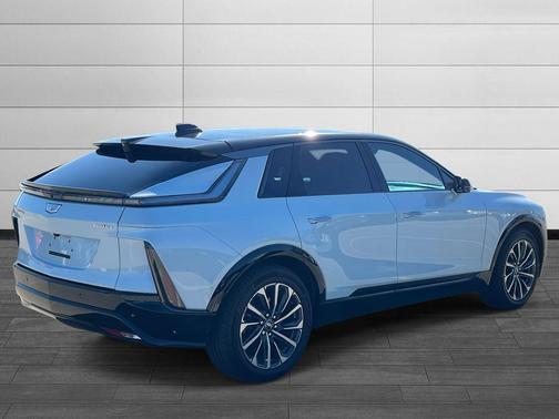 Nimbus Metallic 2024 Cadillac LYRIQ Sport